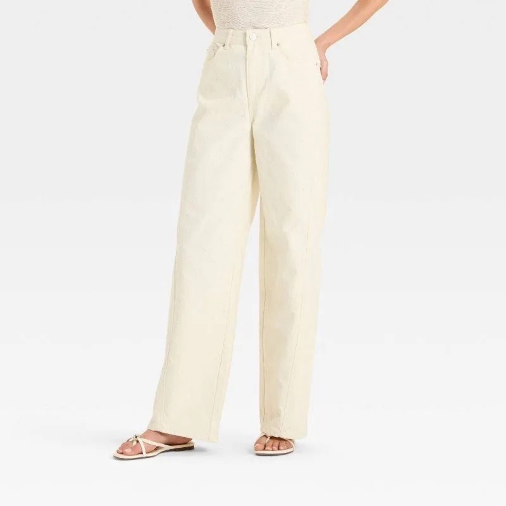 Future Collective Mid-Rise Relaxed Fit Wide Leg Distressed Jeans Cream Size 4